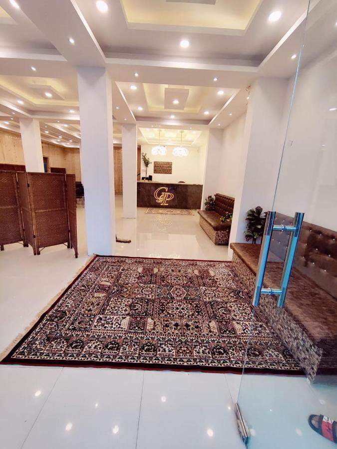 Gulshan Palace By Seven Hills Srinagar By Him Haults Hospitality Exterior foto